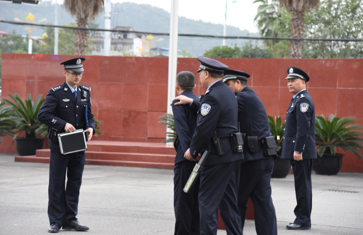 省高院考核验收射洪法院落实深化司法警察执法规范化建设三年规划工作